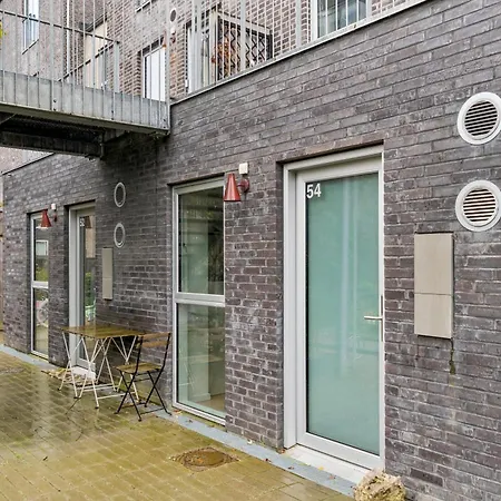 度假居 Modern Townhouse With Private Outdoor Area - 2br 4 Beds *