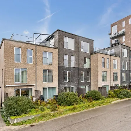 Modern Townhouse With Private Outdoor Area - 2br 4 Beds * 哥本哈根