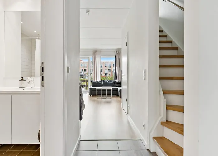 Hébergement de vacances Modern Townhouse With Private Outdoor Area - 2br 4 Beds