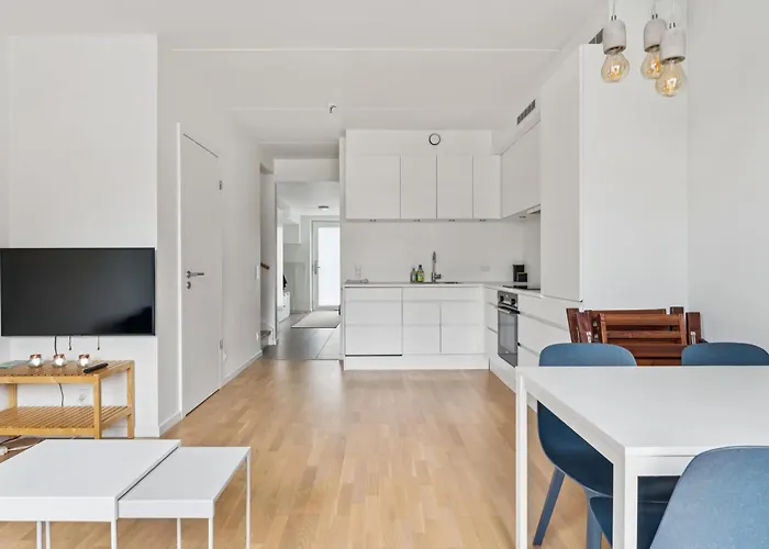 Hébergement de vacances Modern Townhouse With Private Outdoor Area - 2br 4 Beds *