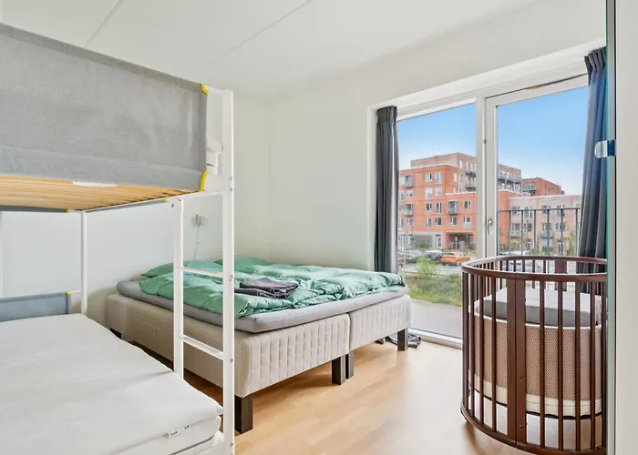 Hébergement de vacances Modern Townhouse With Private Outdoor Area - 2br 4 Beds *