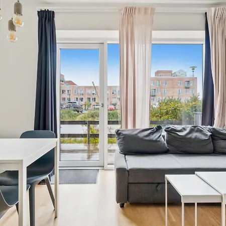 Modern Townhouse With Private Outdoor Area - 2br 4 Beds Tatil Evi *